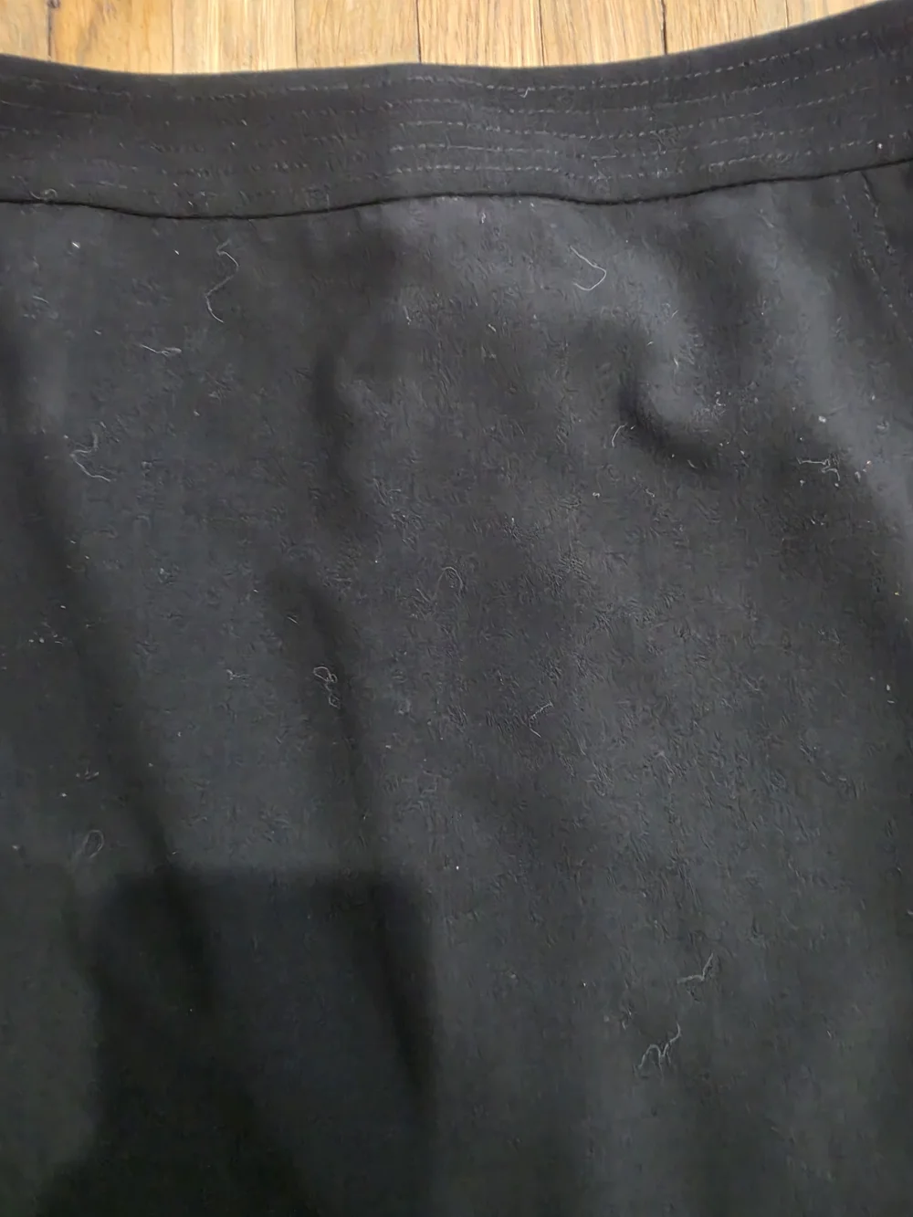 Armani Collezioni Black Virgin Wool Tailored Skirt Size 6 Back Vent Career